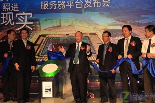 英特尔至强7400服务器平台发布会现场 