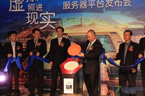 英特尔至强7400服务器平台发布会现场 