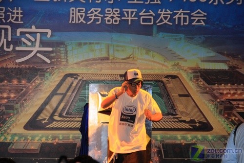 英特尔至强7400服务器平台发布会现场 