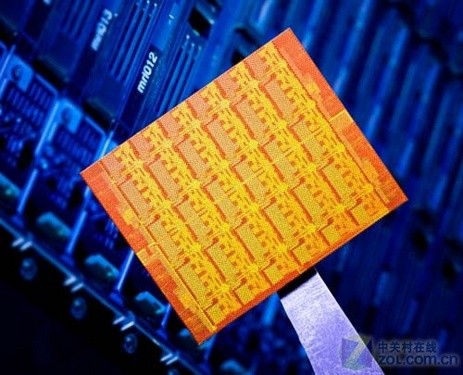 英特尔展示48核IA内核单芯片云计算机 