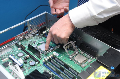 不仅是制程 至强5500到5600的改进解读 