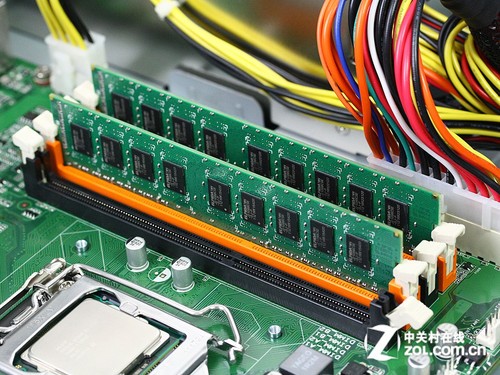 SMB I146738Sײ 