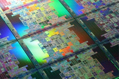 英特尔展示新一代安腾代号Poulson CPU 